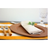 sousplat de aço inox para jantar em família Santo Amaro