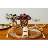 sousplat em cristal para jantar clássico Pinheiros