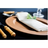 Sousplat em Aço Inox para Jantar em Família