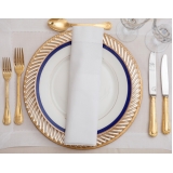 utensílios para mesa de jantar em família Parque São Domingos